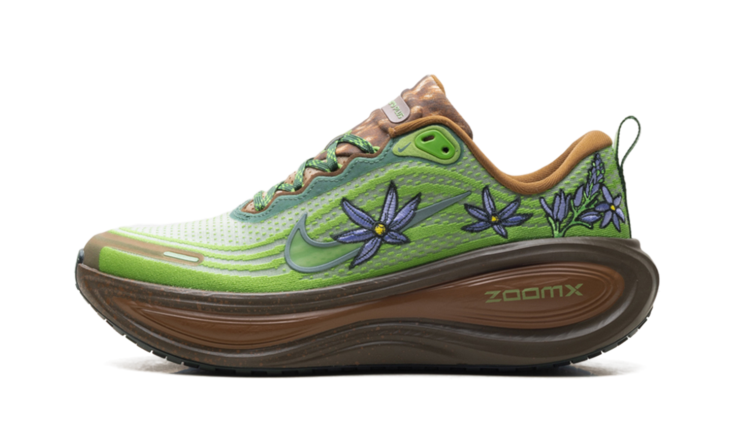 Vomero Plus WMNS"Doernbecher" IO7687 921